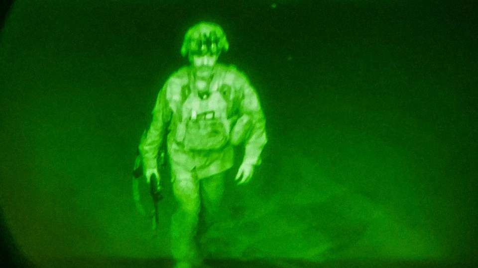 Chris Donahue foi o último a entrar também no último avião que saiu de Cabul na segunda à noite