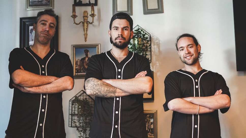 Diogo, Lucas e António Pedro foram três dos concorrentes do programa que se juntaram depois do Hell's Kitchen para criar uma experiência de menus de degustação exclusiva. ©SinopseAgencia