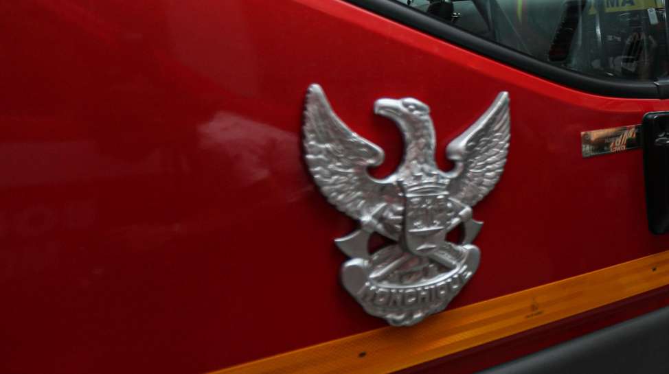 Foram mobilizados para o local 17 operacionais