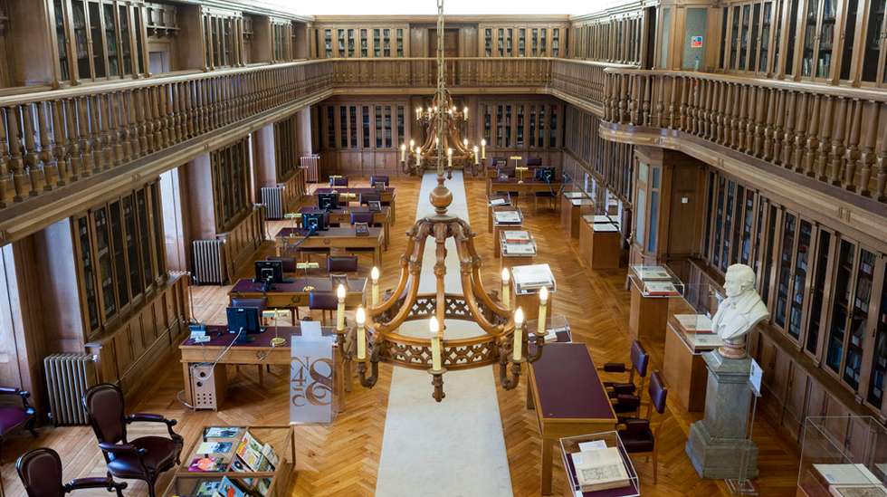 Biblioteca Passos Manuel