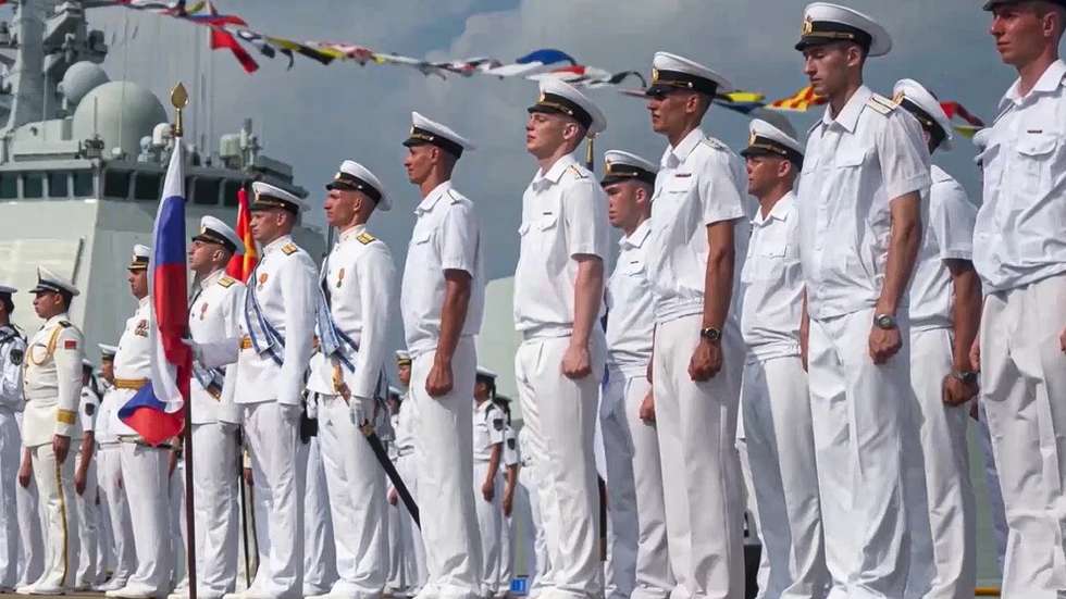 Treinos Militares China-Rússia em Zhanjiang
