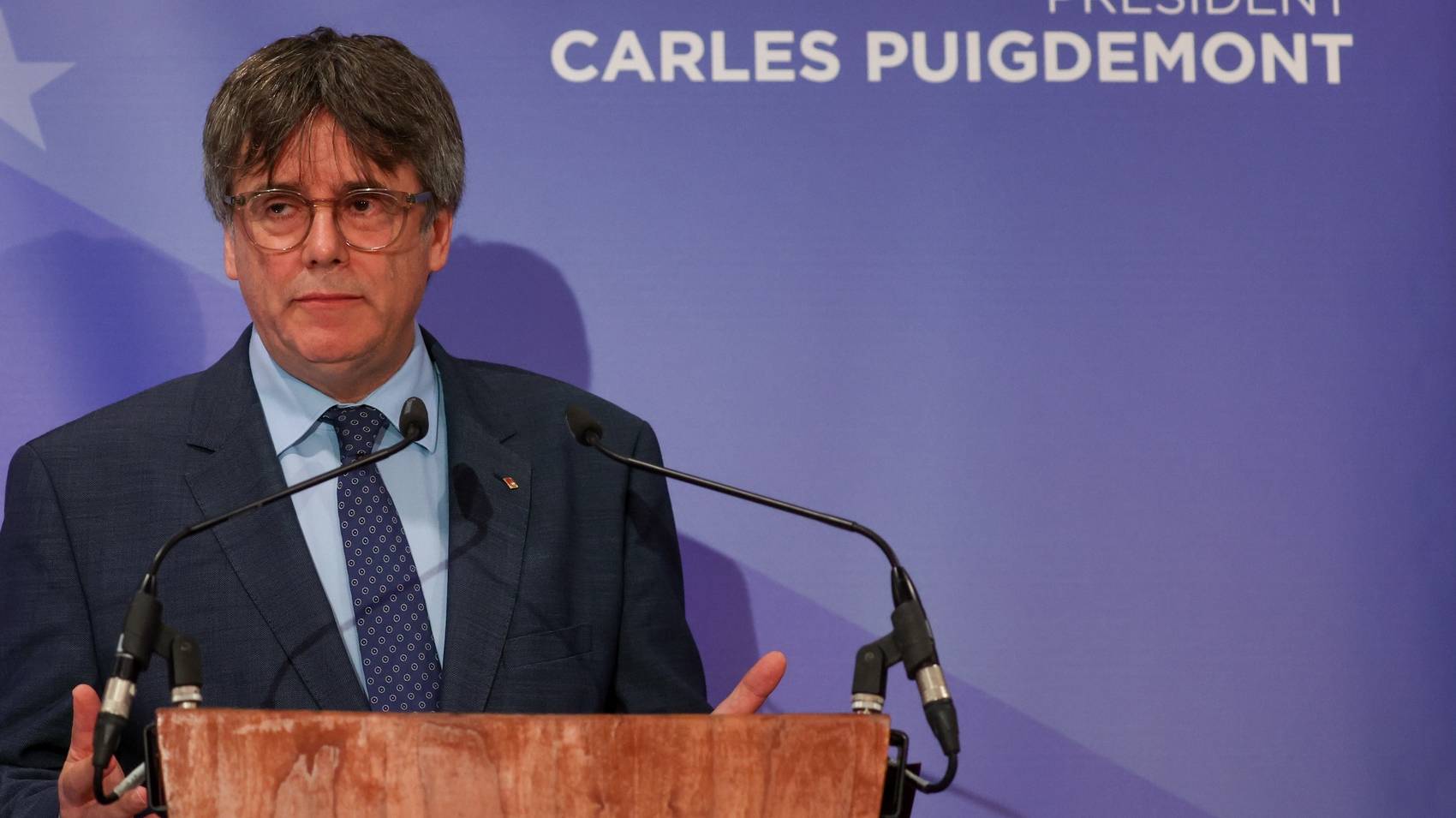 epa10841363 Member of the European Parliament, Catalan leader Carles Puigdemont gives a press conference following yesterdayâ€™s 04 September meeting with Spanish Second Deputy Prime Minister and Sumar party leader Yolanda Diaz in Brussels, Belgium, 05 September 2023.  EPA/OLIVIER HOSLET