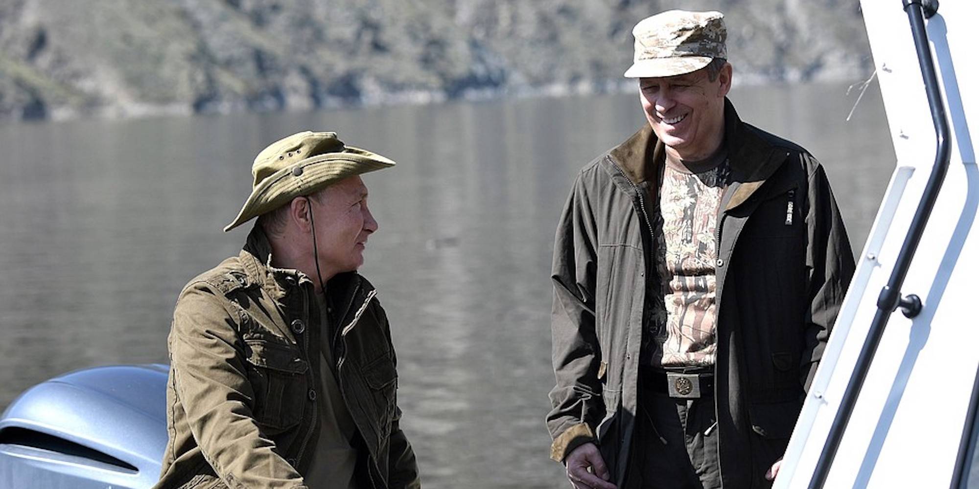 Alexander Bortnikov e Vladimir Putin de férias em Tula, em agosto de 2018