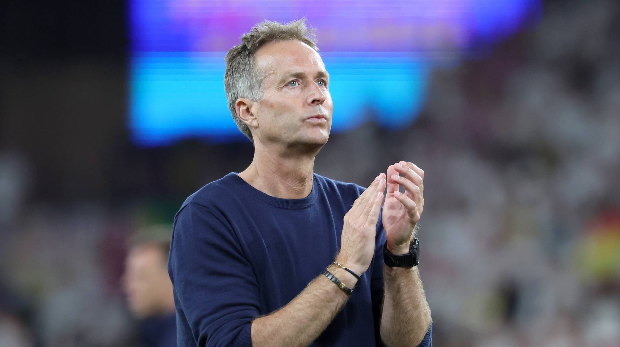 epa11446443 Head coach Kasper Hjulmand of Denmark greets their supporters after losing the UEFA EURO 2024 Round of 16 soccer match between Germany and Denmark, in Dortmund, Germany, 29 June 2024.  EPA/CHRISTOPHER NEUNDORF