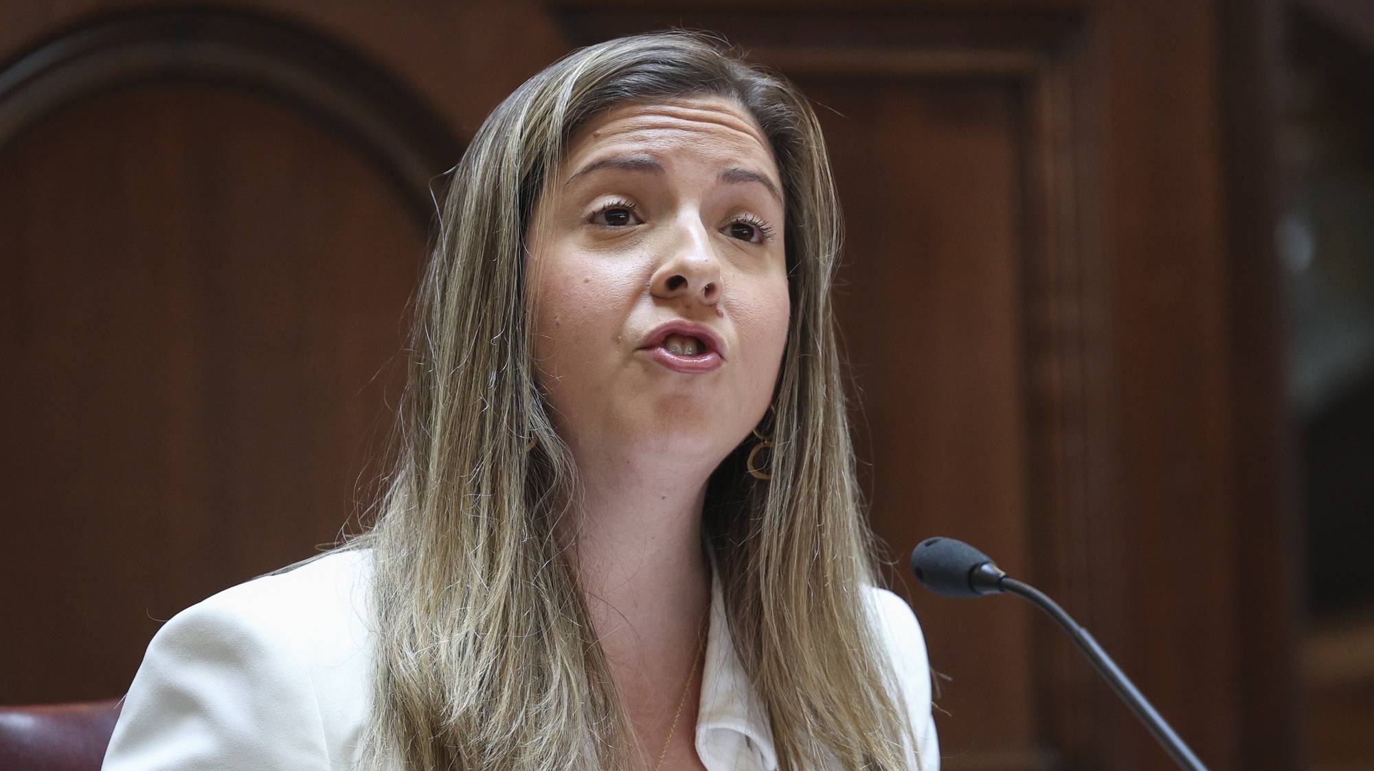 Ministra da Juventude e Modernização Margarida Balseiro Lopes ouvida na Comissão de Assuntos Constitucionais, Direitos, Liberdades e Garantias na Assembleia da República em Lisboa, 10 de julho de 2024. MIGUEL A. LOPES/LUSA