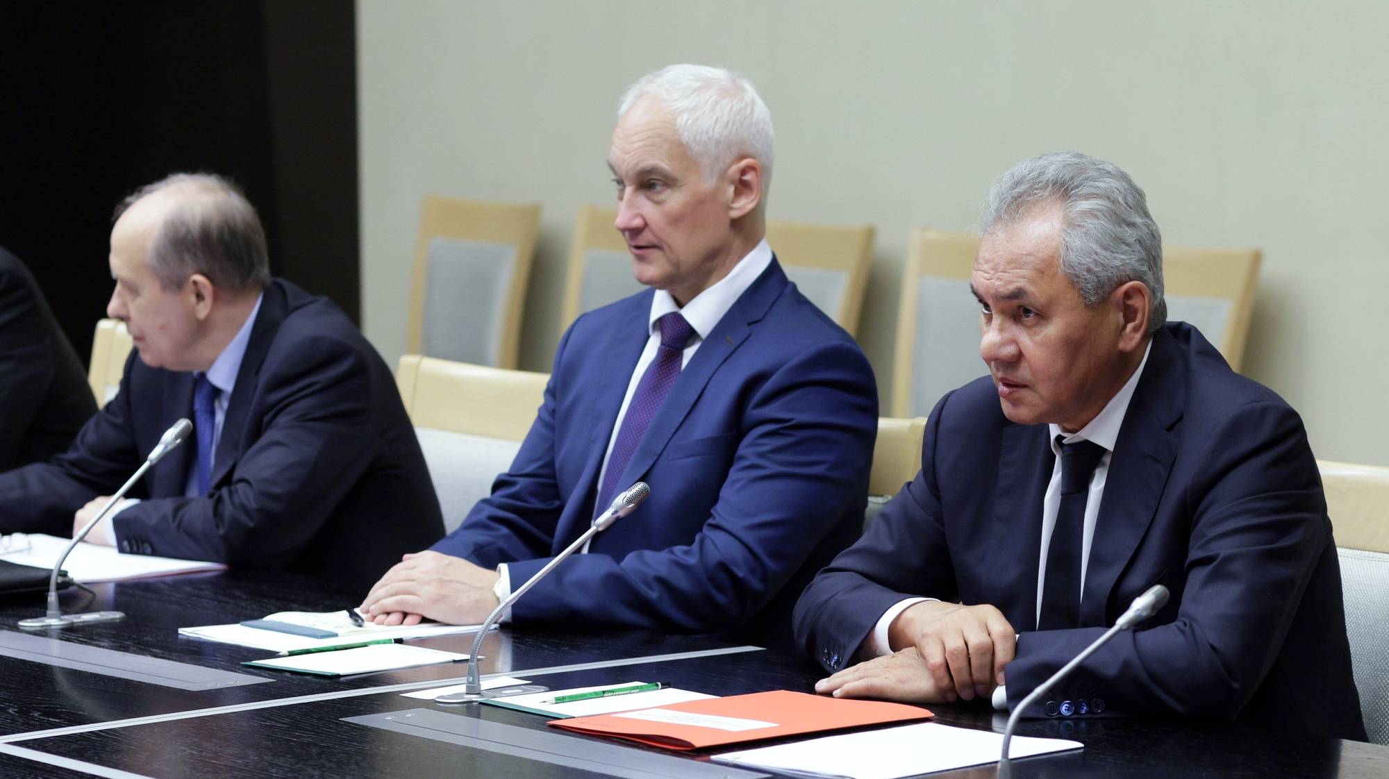 epa11539450 (L-R) Russian Federal Security Service (FSB) Chief Alexander Bortnikov, Russian Defence Minister Andrei Belousov, and Security Council Secretary Sergei Shoigu attend a meeting chaired by Russian President Vladimir Putin (not pictured) with members of the Russian Security Council at the Novo-Ogaryovo state residence, outside Moscow, Russia, 09 August 2024. According to Andrei Belostotsky, acting deputy governor of the Kursk region, at least four people were killed as a result of attacks by the Ukrainian Armed Forces in the Kursk region that started on 06 August, while over 3,000 civilians were evacuated from border areas.  EPA/GAVRIIL GRIGOROV/SPUTNIK/KREMLIN POOL / POOL MANDATORY CREDIT