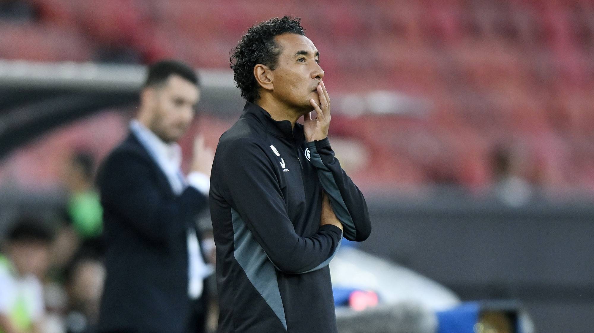 epa11537981 Zurich&#039;s head coach Ricardo Moniz reacts during the UEFA Conference League third qualifying round match between FC Zurich and Vitoria Sport Clube in Zurich, Switzerland, 08 August 2024.  EPA/WALTER BIERI