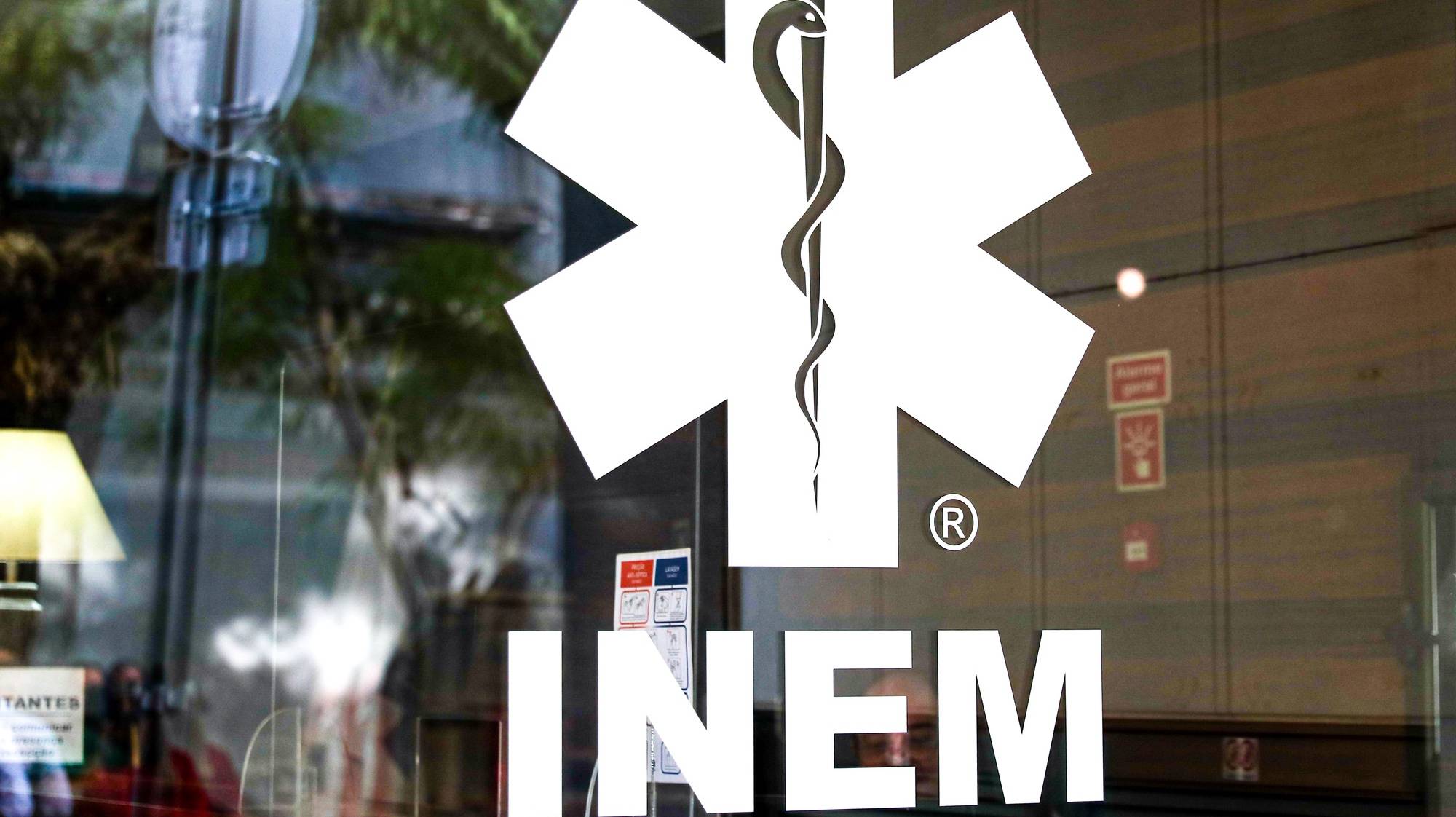 Logótipo do INEM - Instituto Nacional de Emergência Médica. Lisboa, 23 de outubro de 2021. ANTÓNIO COTRIM/LUSA