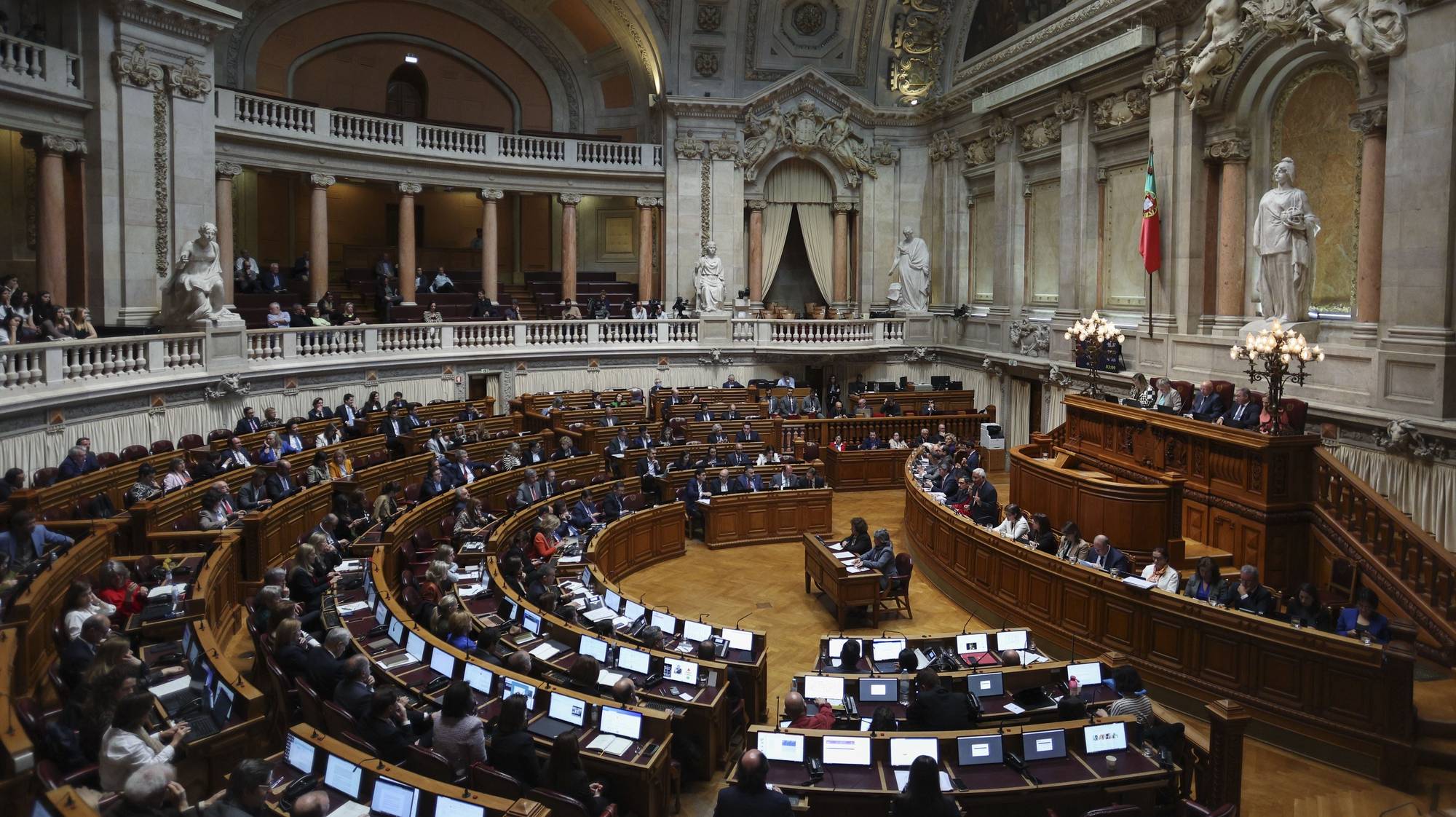 O primeiro-ministro, António Costa, intervém durante o debate parlamentar sobre  política geral, na Assembleia da República, em Lisboa, 22 de março  de 2023. ANTÓNIO COTRIM/LUSA