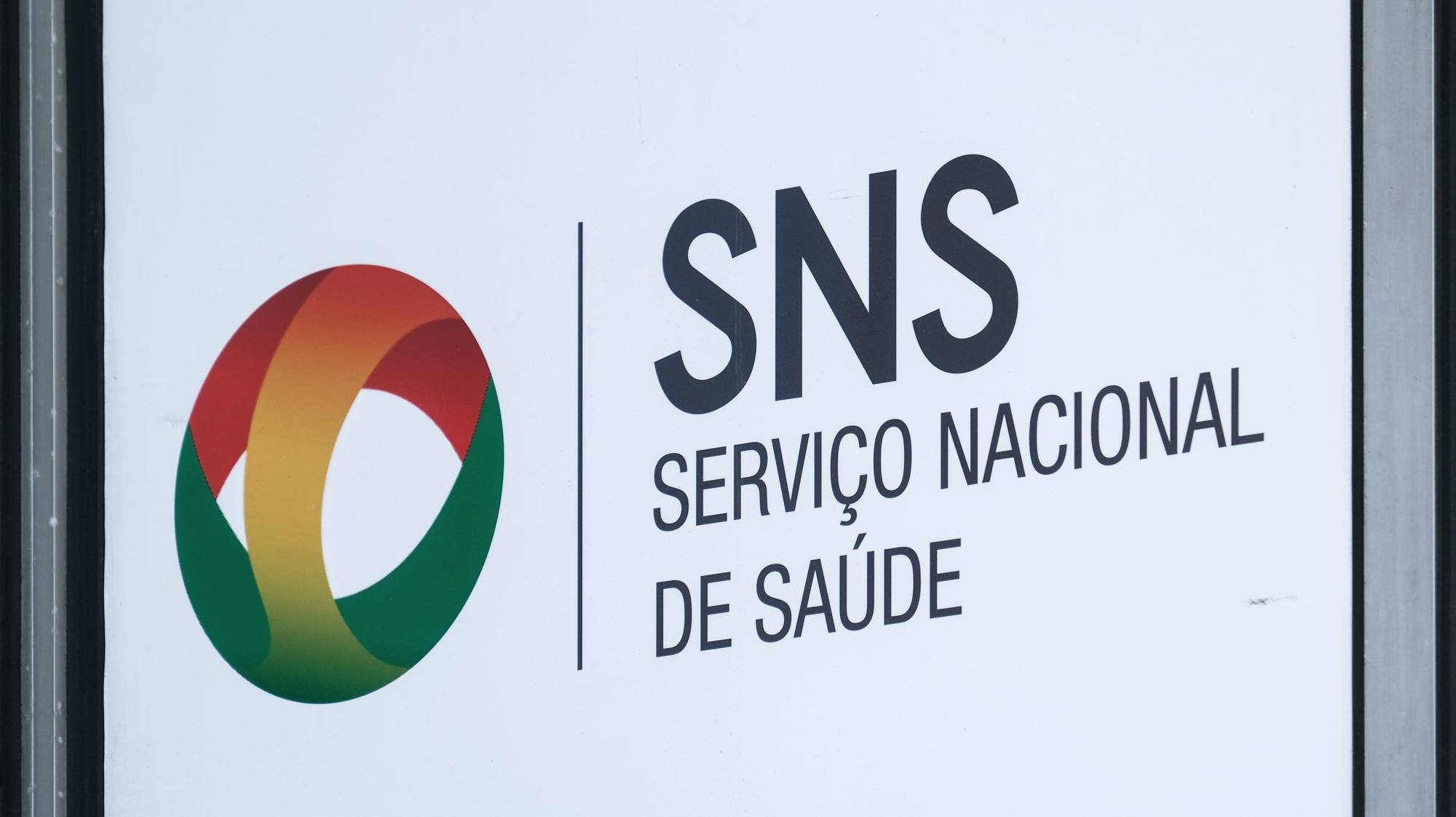 Logótipo do Serviço Nacional de Saúde (SNS), em Lisboa, 07 de julho de 2022. MÁRIO CRUZ/LUSA