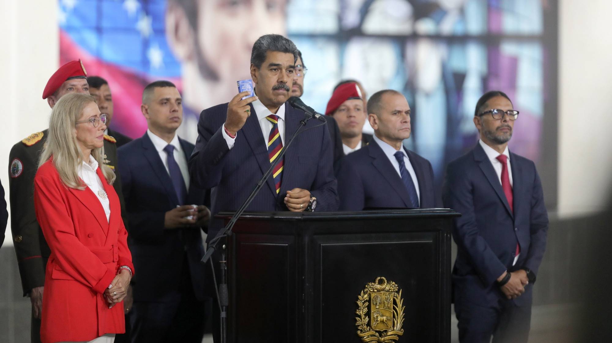 epa11540962 A handout photo made available by Prensa Miraflores of Venezuelan President Nicolas Maduro (C) speaking during a press conference at the Supreme Court of Justice in Caracas, Venezuela, 09 August 2024. Maduro considered the absence of the main opposition candidate, Edmundo GonzÃ¡lez Urrutia, in the judicial review process of the July 28 elections whose official result declared a victory for chavismo to be &#039;scandalous.&#039; The review is being conducted by the Supreme Court of Justice (TSJ) at the request of the president.  EPA/Prensa Miraflores HANDOUT ONLY AVAILABLE TO ILLUSTRATE THE ACCOMPANYING NEWS (MANDATORY CREDIT)HANDOUT EDITORIAL USE ONLY/NO SALES