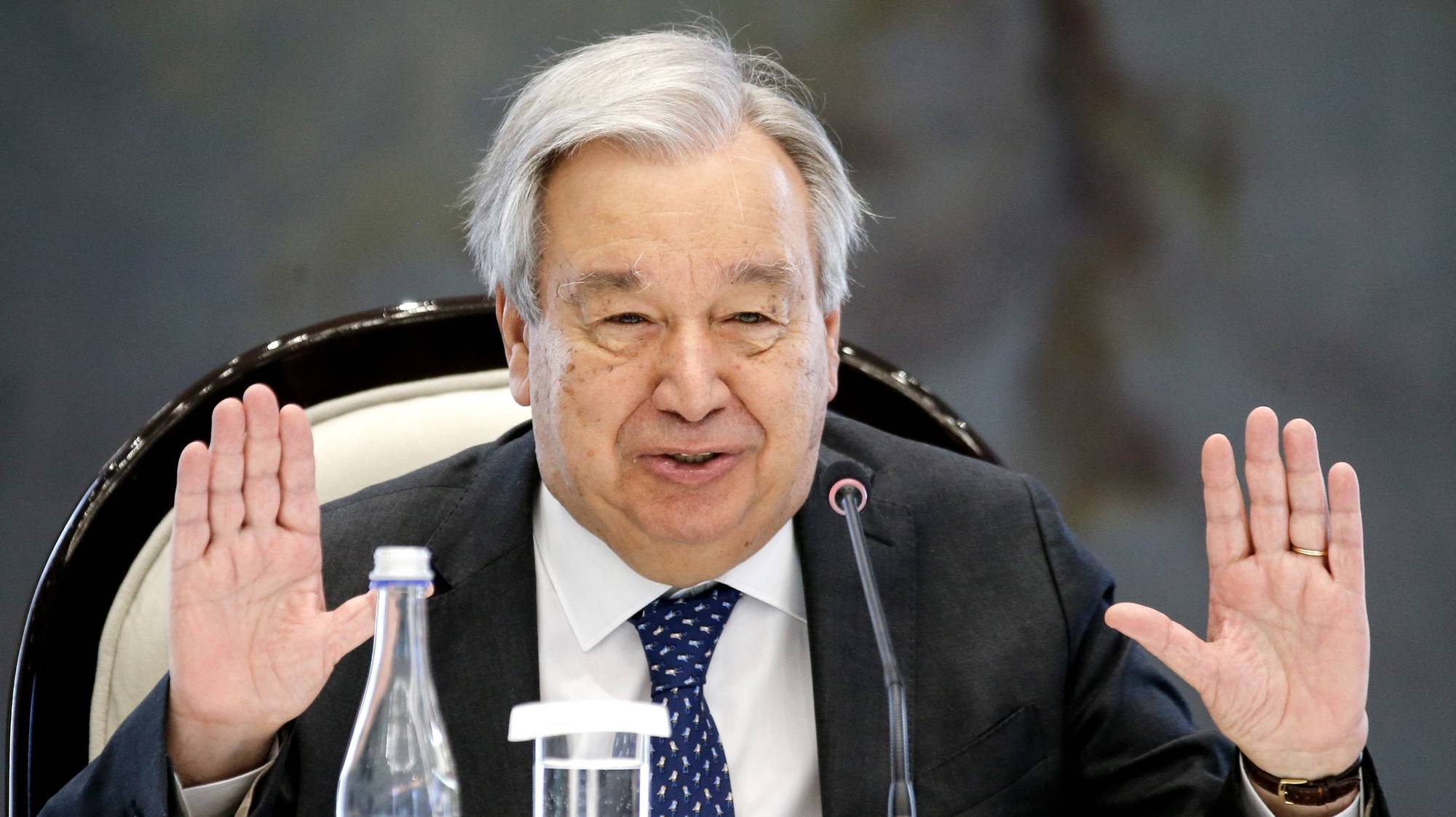 epaselect epa11451698 United Nations Secretary-General Antonio Guterres gestures as he speaks during a meeting with Kyrgyz President Sadyr Japarov (not pictured) in Bishkek, Kyrgyzstan, 02 July 2024. The UN Secretary General is on an official visit to Kyrgyzstan.  EPA/IGOR KOVALENKO