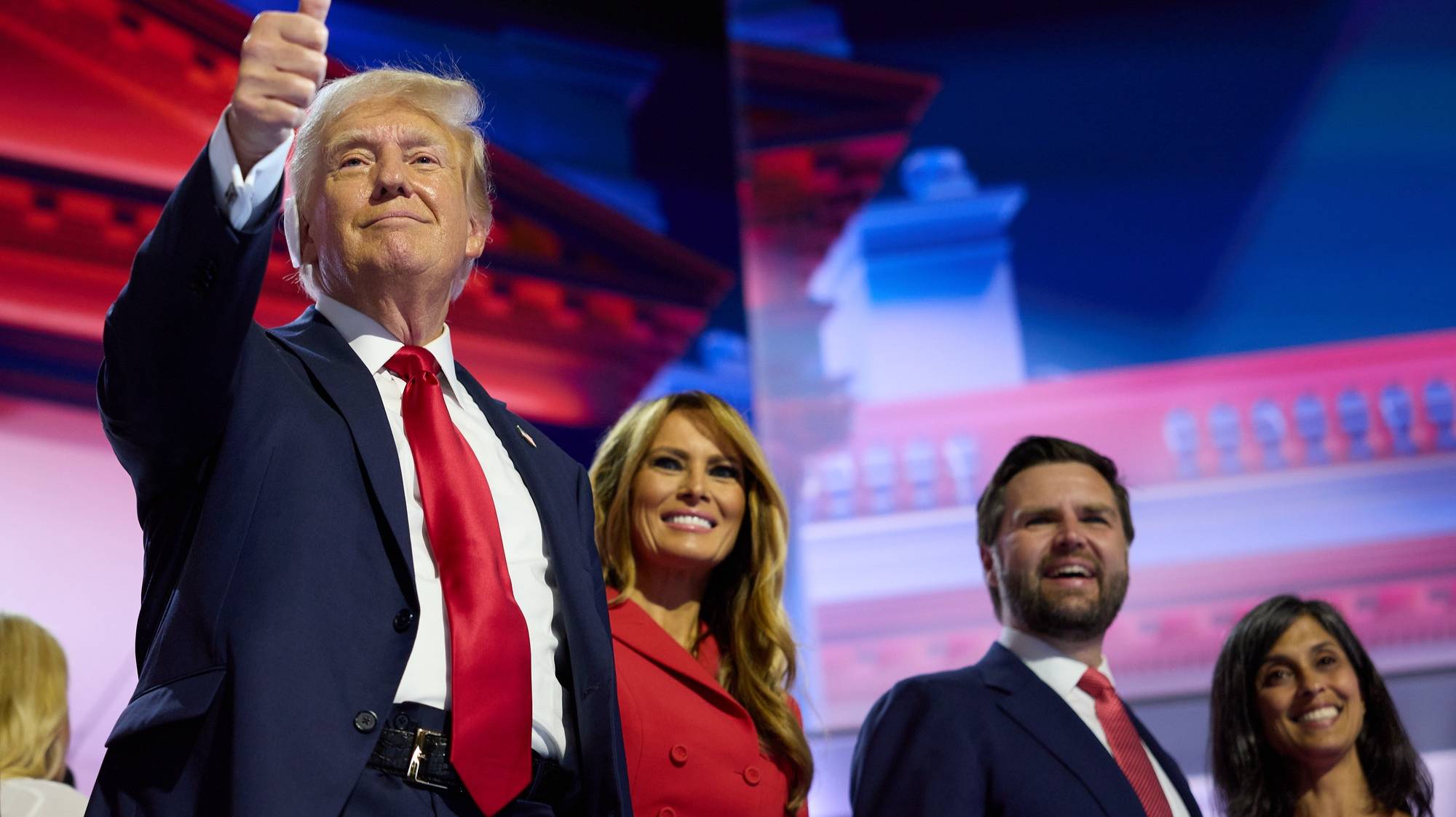 epa11486909 Republican presidential nominee Donald Trump (L) and his running mate Republican vice presidential nominee Senator JD Vance (2-R) and their wives react on stage at the end of the fourth day of the Republican National Convention (RNC) at Fiserv Forum in Milwaukee, Wisconsin, USA, 18 July 2024. The convention comes days after a 20-year-old Pennsylvania man attempted to assassinate former president and current Republican presidential nominee Donald Trump. The 2024 Republican National Convention is being held from 15 to 18 July, in which delegates of the United States&#039; Republican Party select the party&#039;s nominees for president and vice president in the 2024 United States presidential election.  EPA/ALLISON DINNER