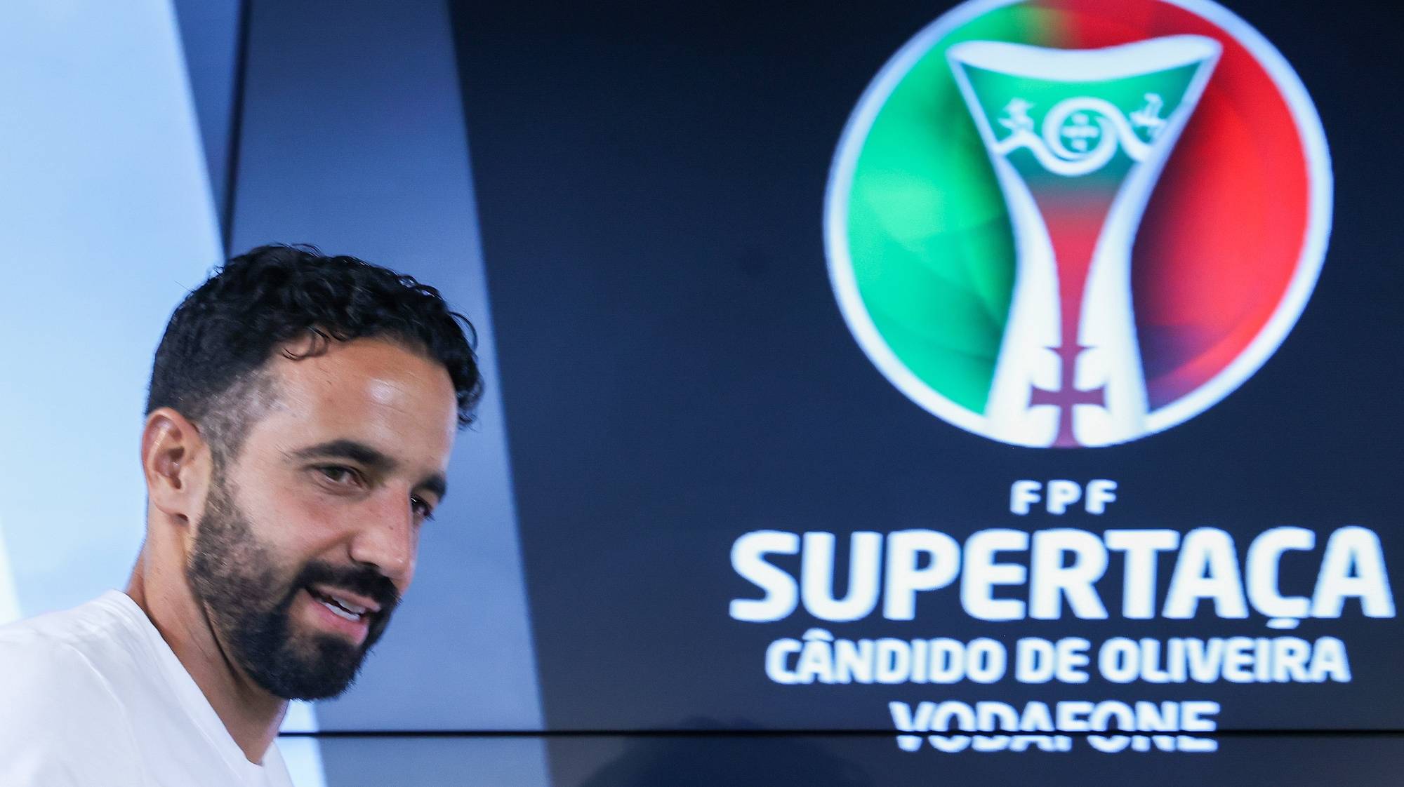 Sporting of Lisbon coach Ruben Amorim faces the media during todays press conference at the Alvalade stadium auditorium in Lisbon to answear journalists questions regarding tomorrow&#039;s  Portuguese Super Cup soccer match against FC Porto that will be play in Aveiro city in the center of Portugal, Lisbon, 2nd August 2024.  MANUEL DE ALMEIDA/LUSA