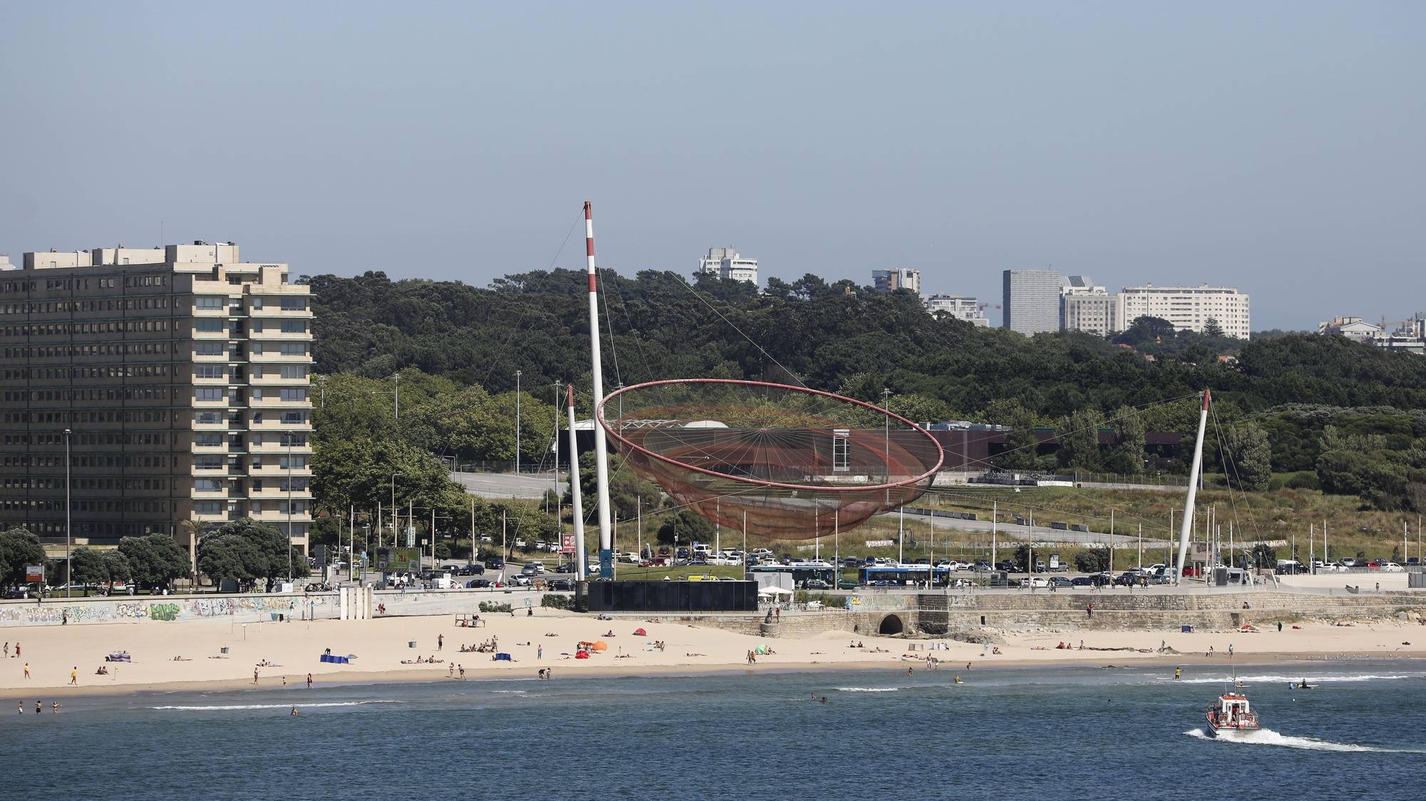 Praia de Matosinhos vista a partir do Terminal de Cruzeiros do Porto de Leixões, Matosinhos, 18 de junho de 2020. JOSÉ COELHO/LUSA