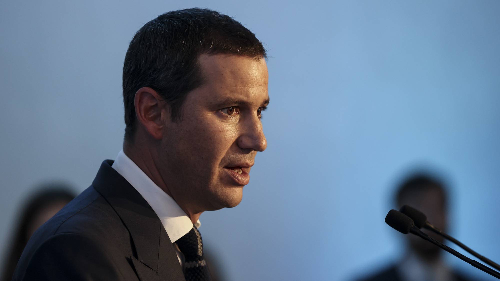 O ministro das Infraestruturas, João Galamba, intervém durante a inauguração do Centro de Interligação de Redes Internacionais da Altice Portugal, Oeiras, 25 de outubro de 2023. CARLOS M. ALMEIDA/LUSA