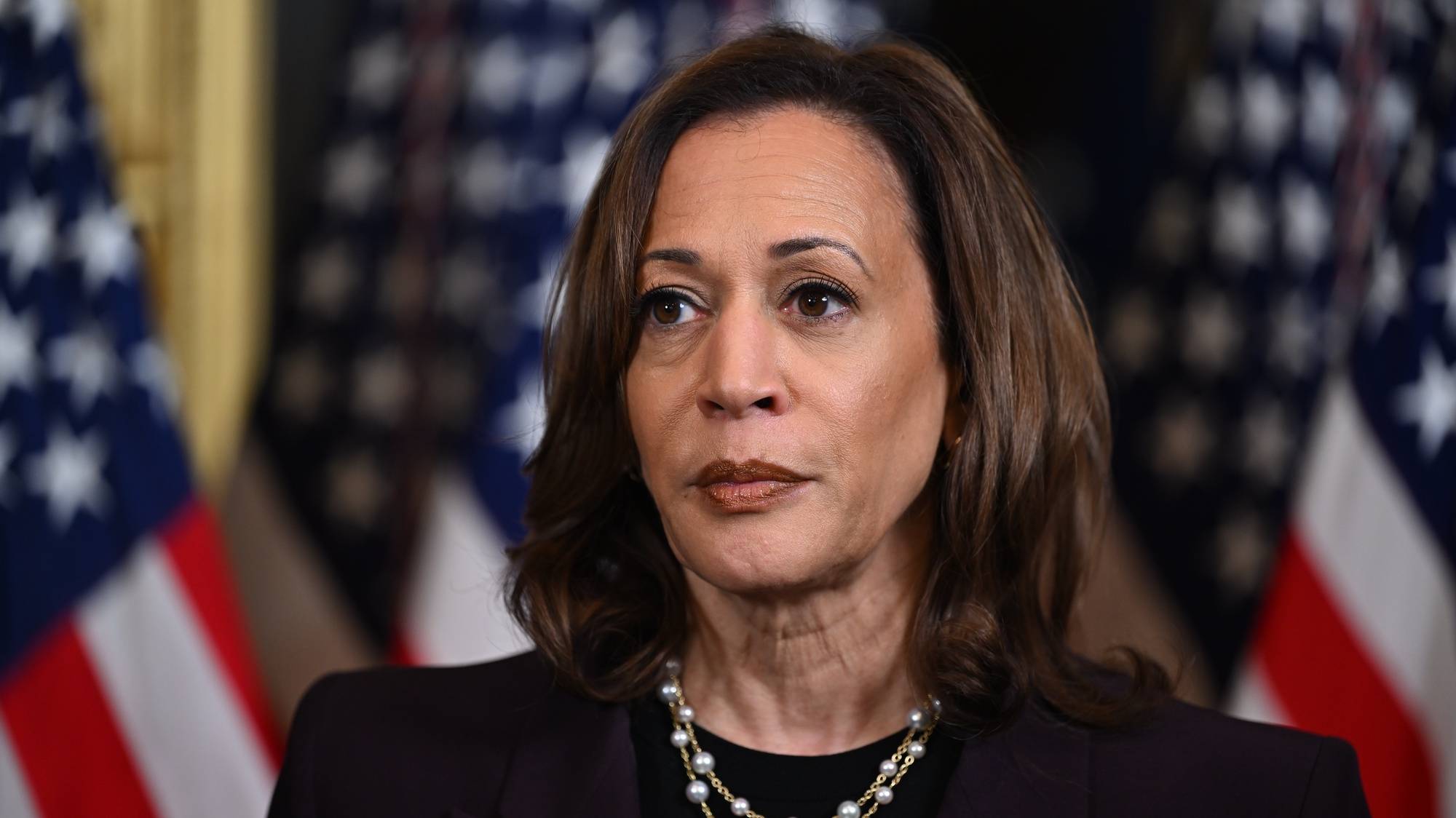 epa11496605 US Vice President Kamala Harris delivers remarks after meeting with Israel Prime Minister Benjamin Netanyahu in the Vice President&#039;s ceremonial office on the White House complex in Washington, DC, 25 July 2024. US President Joe Biden also hosted Israeli Prime Minister Netanyahu the day after Netanyahu delivered an address to a joint meeting of the US Congress.  EPA/KENNY HOLSTON / POOL