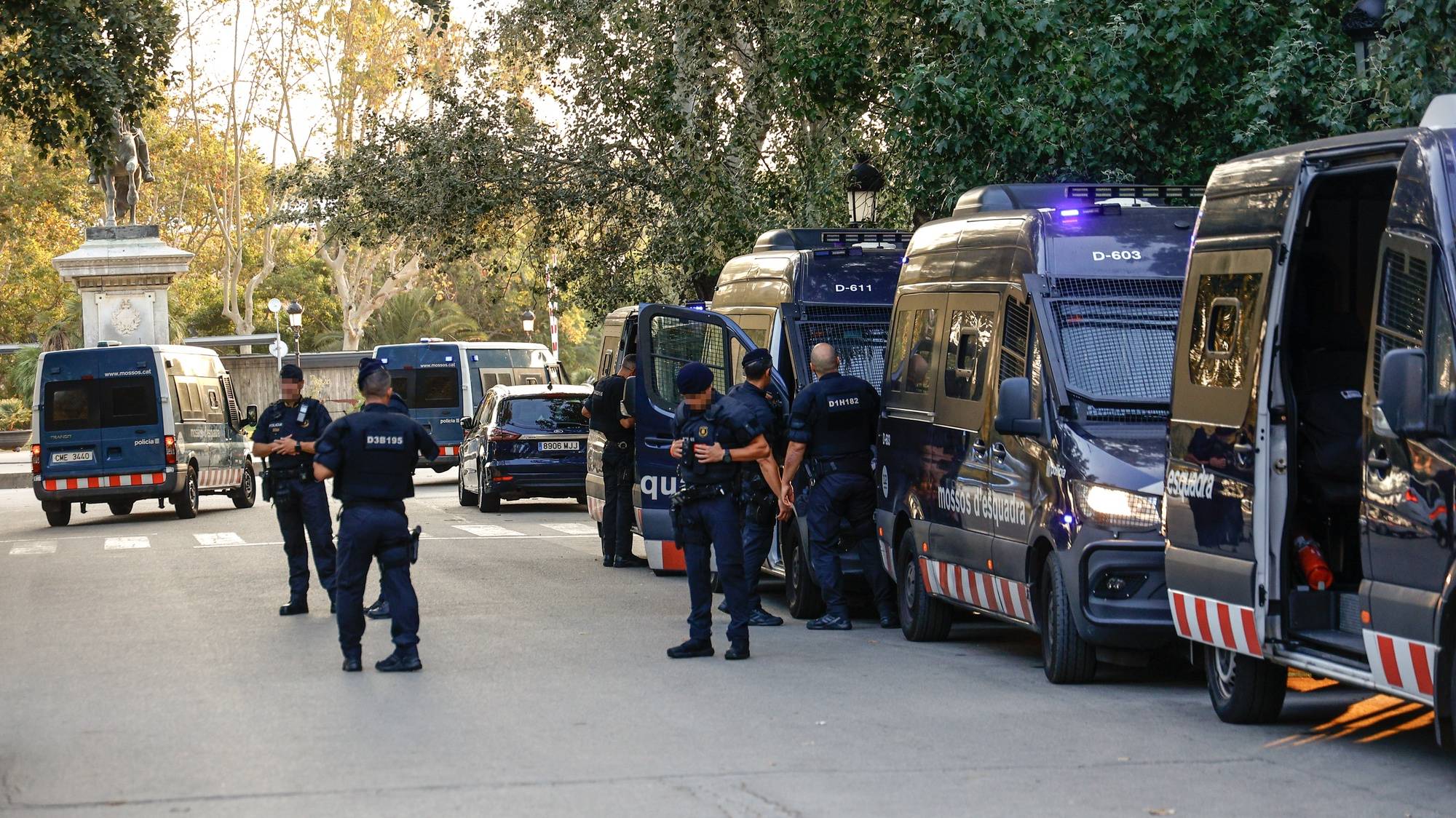 epa11535485 Members of the Catalan regional police force Mossos d&#039;Esquadra guard the Catalan Parliament building, in Barcelona, Spain, 08 August 2024. The Mossos d&#039;Esquadra was deployed early morning on 08 August to secure access to the Parliament for the investiture of Salvador Illa. The plenary session of the Parliament will host the investiture debate of the Socialist leader Salvador Illa as the new president of the Generalitat, the government of Catalonia, in the midst of uncertainty over the imminent return to Catalonia of former president Carles Puigdemont, who is the subject of an arrest warrant in Spain.  EPA/QUIQUE GARCIA ATTENTION EDITORS: IMAGE PIXELATED AT SOURCE TO COMPLY WITH SPANISH LAW