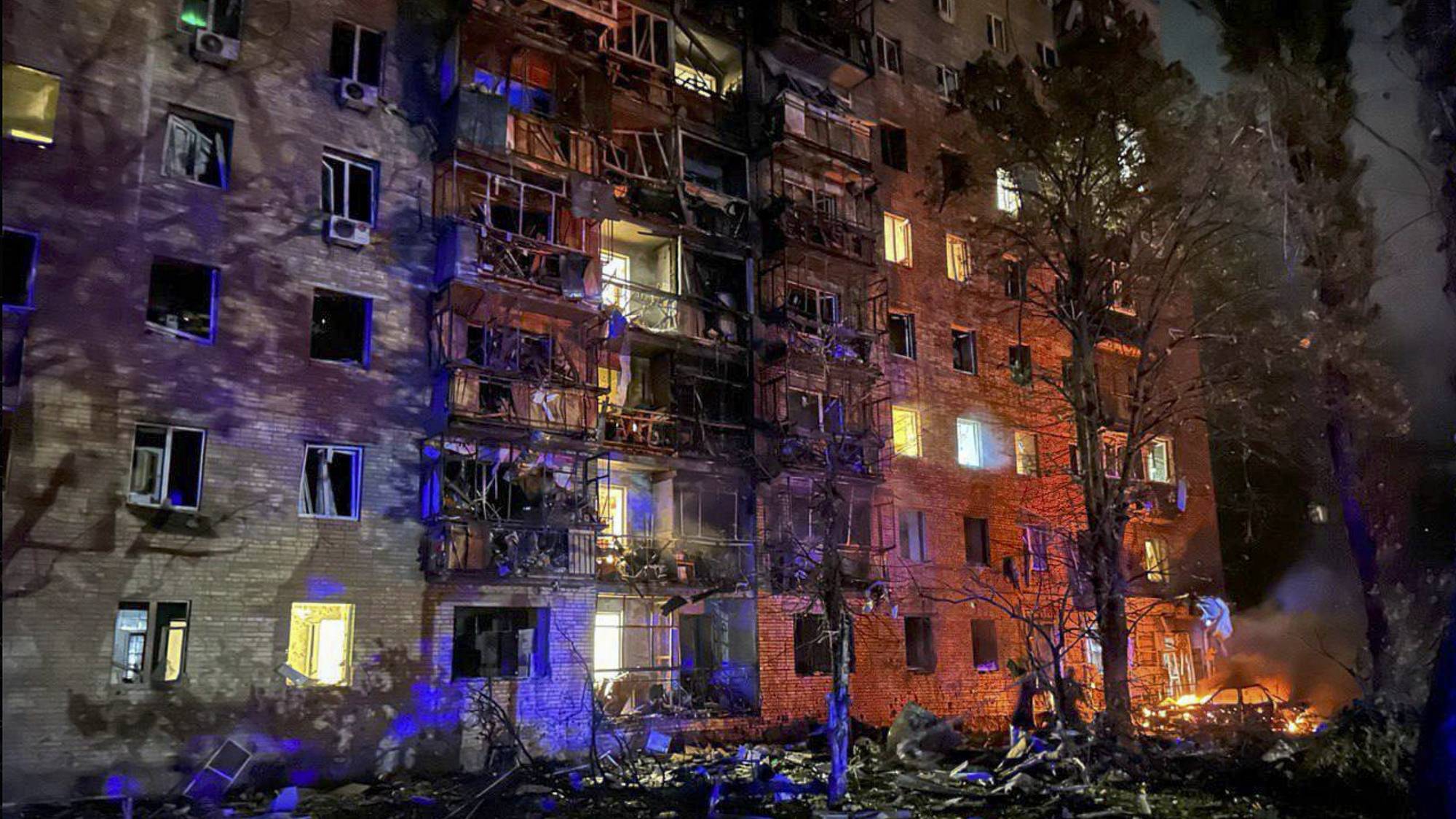 epa11545397 A handout picture made available by Mayor of Kursk Igor Kutsak shows an apartment building damaged by falling debris from a downed Ukrainian missile in Kursk, Russia, 11 August 2024. Acting Governor of Kursk Region Alexey Smirnov reported at least 13 injured, two of them in serious condition.  EPA/IGOR KUTSAK HANDOUT HANDOUT EDITORIAL USE ONLY/NO SALESHANDOUT EDITORIAL USE ONLY/NO SALES