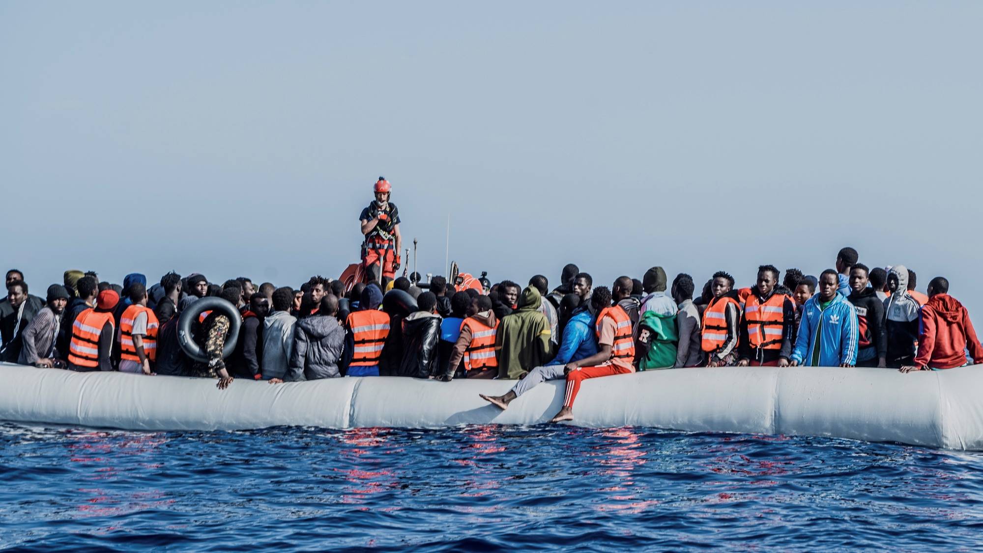 400 migrantes resgatados em Itália