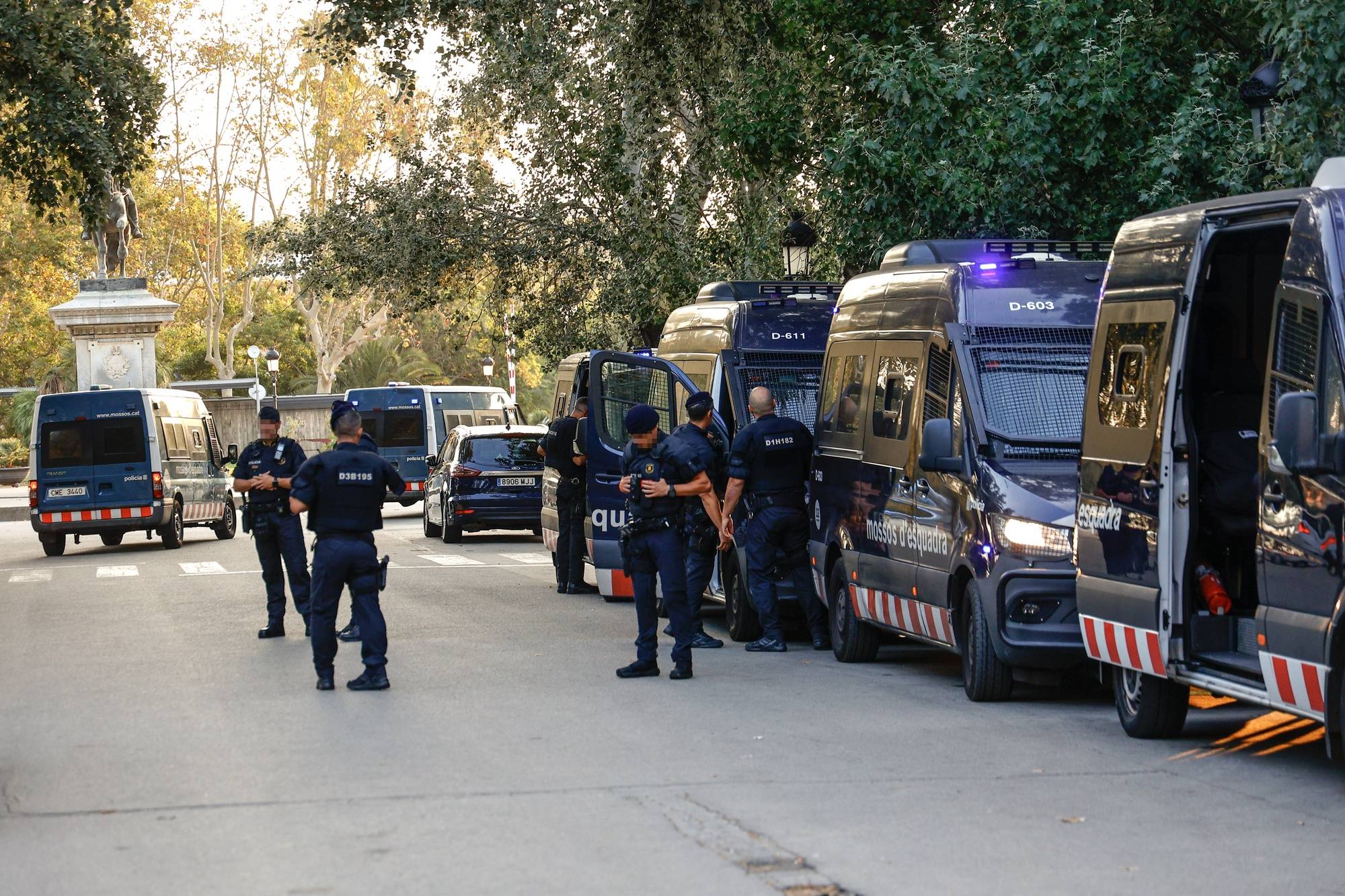 epa11535485 Members of the Catalan regional police force Mossos d&#039;Esquadra guard the Catalan Parliament building, in Barcelona, Spain, 08 August 2024. The Mossos d&#039;Esquadra was deployed early morning on 08 August to secure access to the Parliament for the investiture of Salvador Illa. The plenary session of the Parliament will host the investiture debate of the Socialist leader Salvador Illa as the new president of the Generalitat, the government of Catalonia, in the midst of uncertainty over the imminent return to Catalonia of former president Carles Puigdemont, who is the subject of an arrest warrant in Spain.  EPA/QUIQUE GARCIA ATTENTION EDITORS: IMAGE PIXELATED AT SOURCE TO COMPLY WITH SPANISH LAW