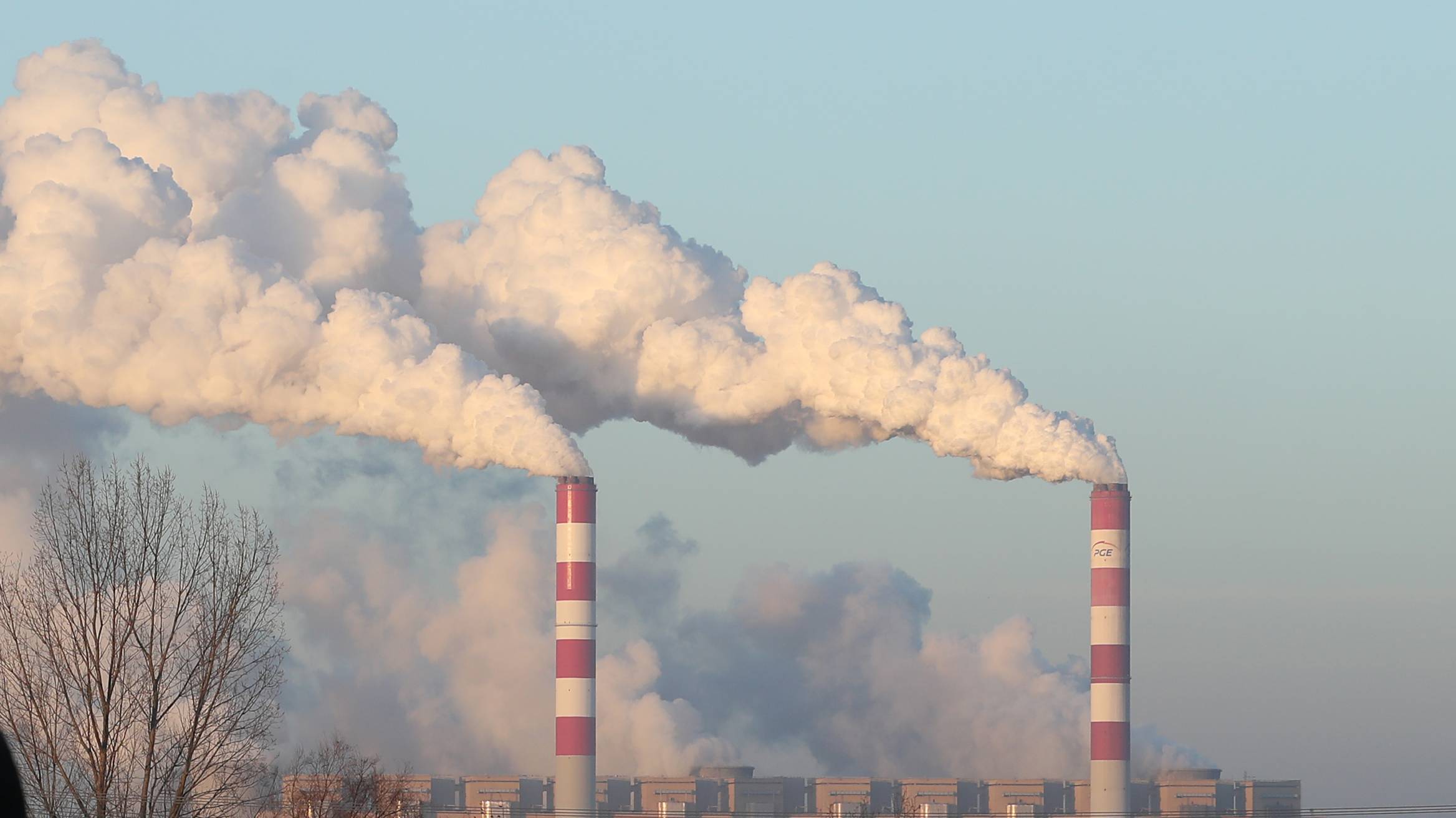 Central de produção de energia pela queima de carvão na Polónia, uma das fontes de partículas finas