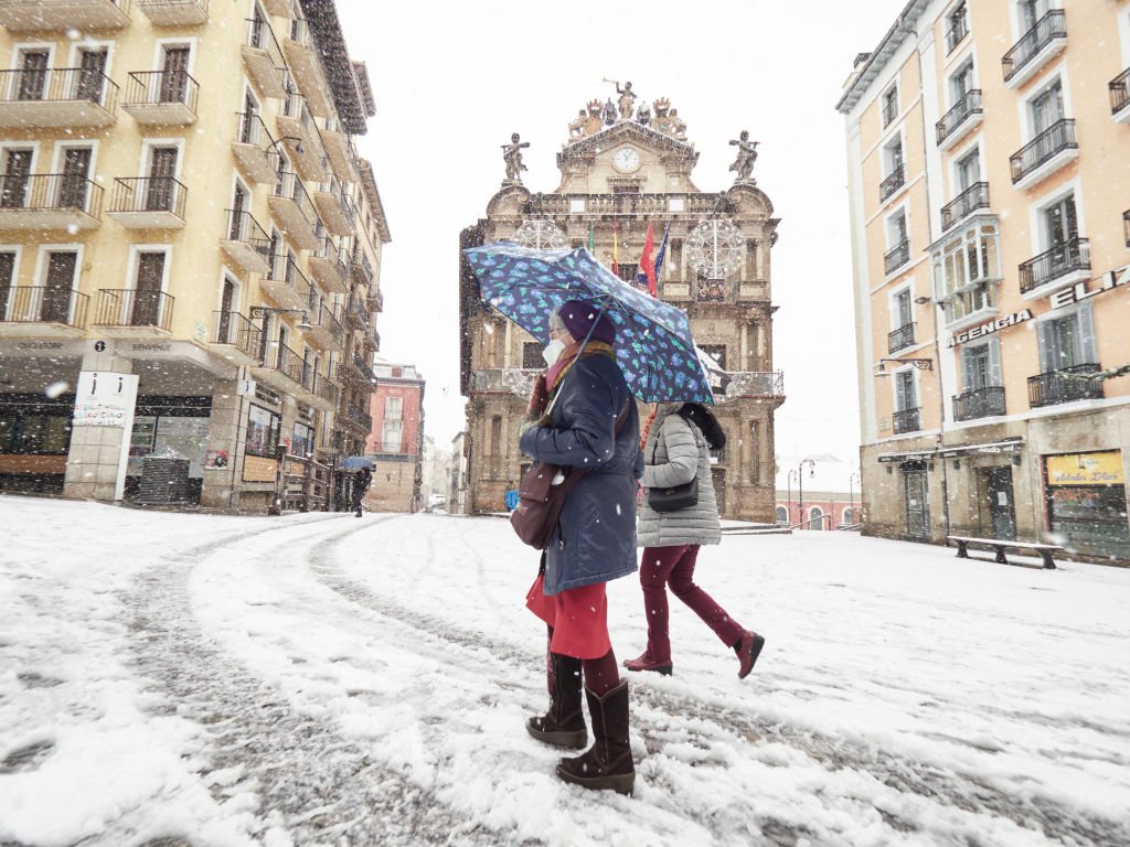 Half Of Spain Is At Risk From Snow, Rain, Wind And Coastal Phenomena.