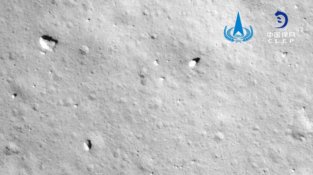 epa08856277 A handout photo made available by the China National Space Administration (CNSA) shows an image taken by camera on board the Chang&#039;e-5 spacecraft during its landing process on 01 December 2020. According to media reports, China&#039;s Chang&#039;e-5 spacecraft successfully landed on the near side of the moon on 01 December 2020.  EPA/CHINA NATIONAL SPACE ADMINISTRATION / HANDOUT HANDOUT HANDOUT EDITORIAL USE ONLY HANDOUT EDITORIAL USE ONLY/NO SALES