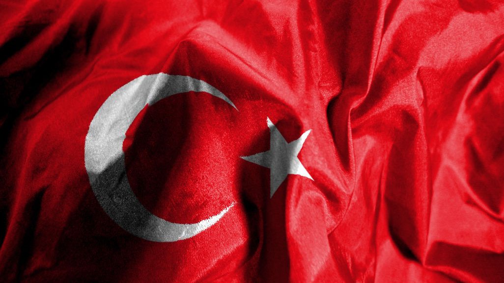A Turquia foi condenada a pagar a Resur Üçdag uma indemnização de 5.000 euros por danos morais e 1.736 euros por custas processuais e despesas