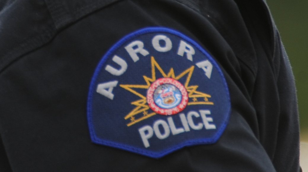 Agente policial do departamento da cidade de Aurora, Colorado, EUA