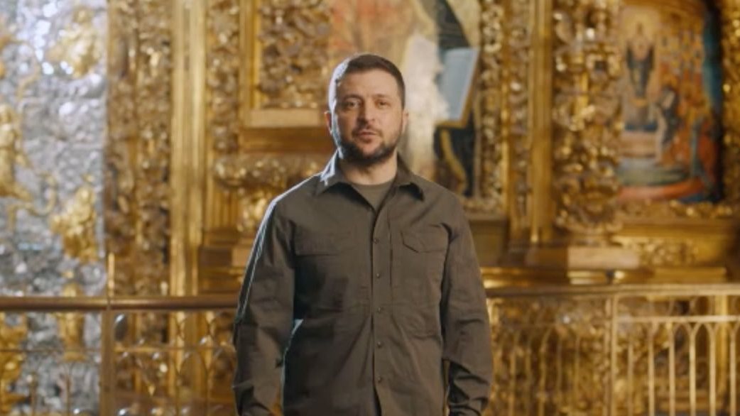 Volodymyr Zelensky fez um discurso na Páscoa ortodoxa e pediu fé