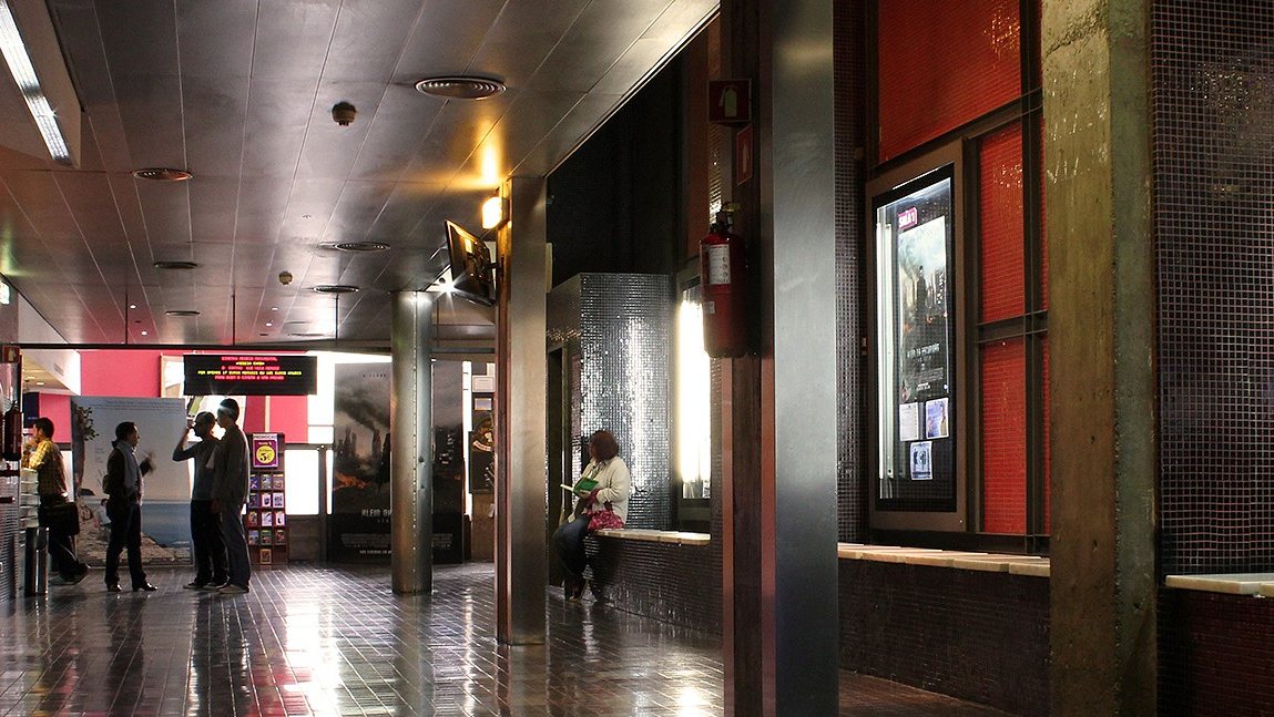 Assim era o interior do cinema Monumental antes do seu encerramento em 2019