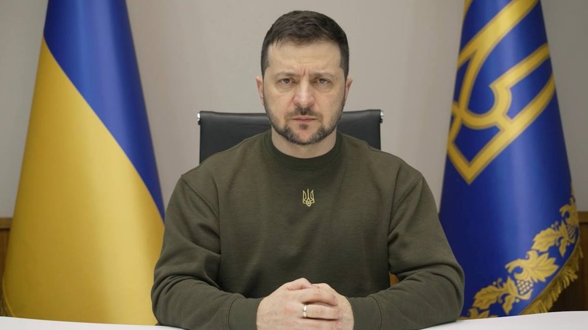Zelensky acusa Ucrânia de destruir deliberada e metodicamente vilas e aldeias