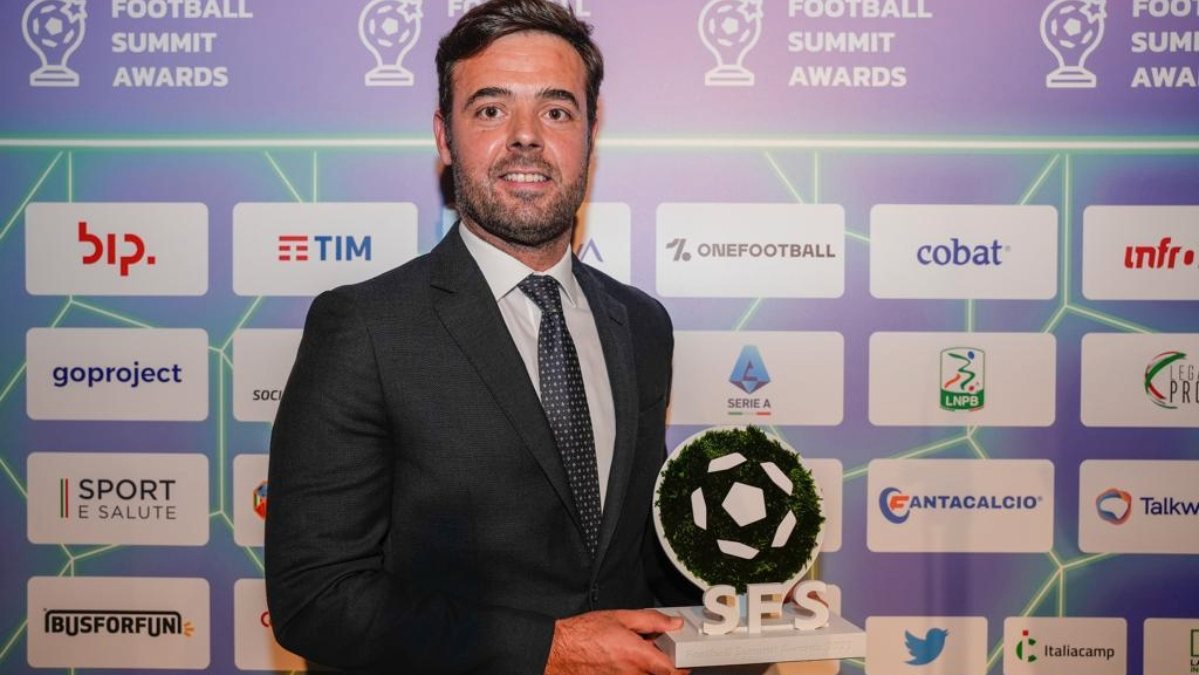 Tiago Pinto, diretor geral da Roma, foi distinguido durante os Football Summit Awards