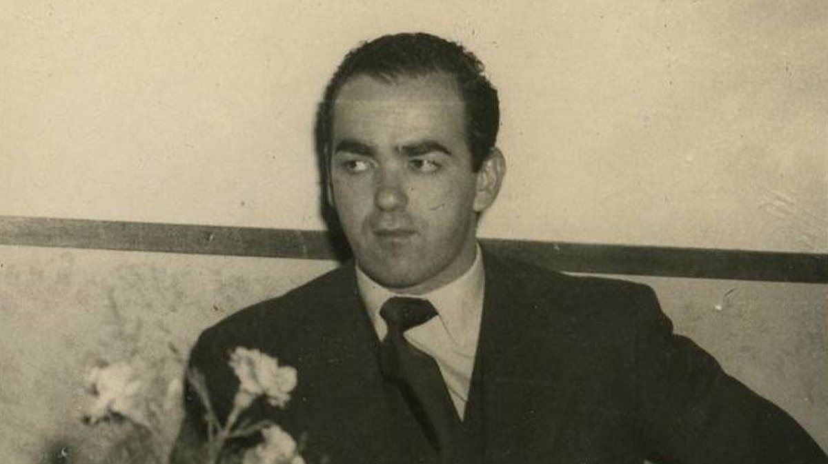 Julián Ayesta, diplomata e escritor nascido em Gijon, que morreu em 1996 aos 77 anos
