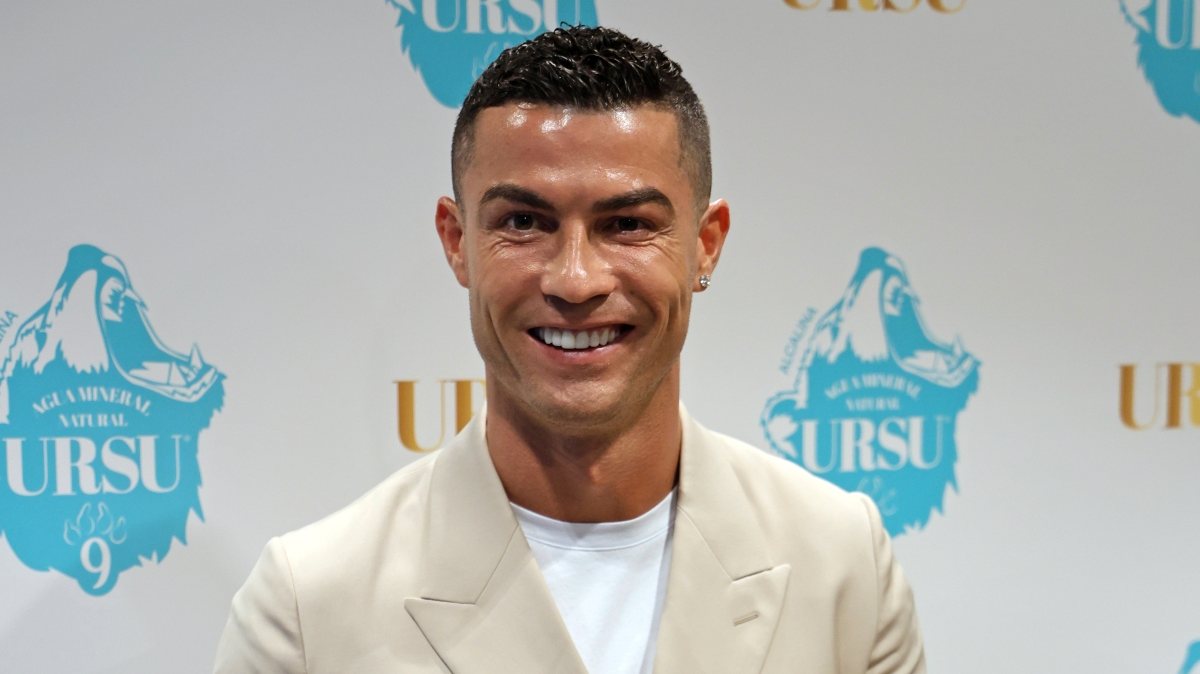 Ronaldo deslocou-se a Madrid para apresentar o novo projeto de investimento e teve uma legião de fãs à porta como nos tempos em que era jogador do Real