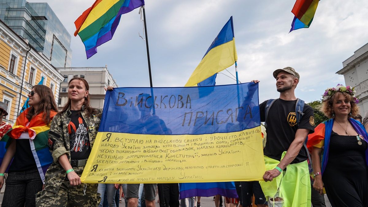 Batalhão Aquiles: Brigada Gay Anti Putin