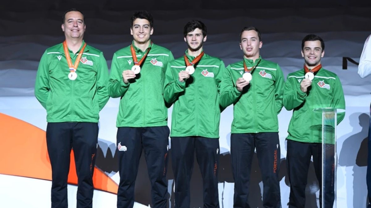 Equipa portuguesa conseguiu a medalha de prata no duplo minitrampolim depois do bronze em 2019, em Tóquio