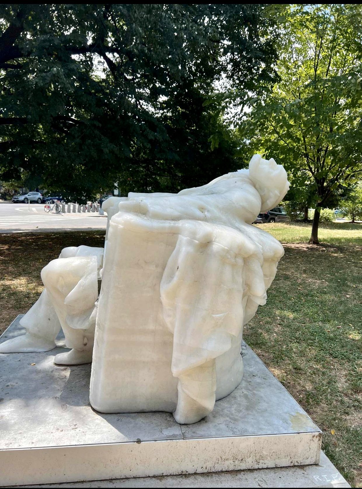 Estátua de Abraham Lincoln derretida