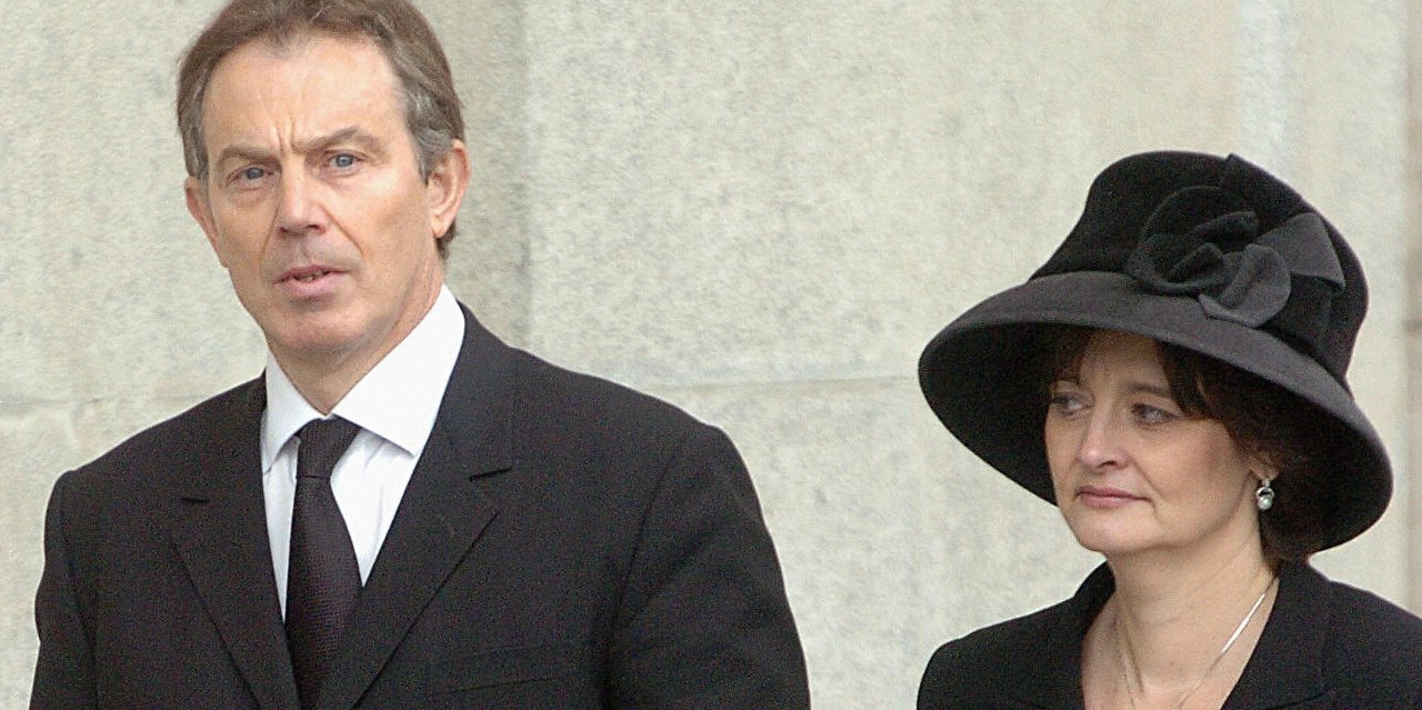 Tony Blair comprou um imóvel através de uma offshore no valor de 7,5 milhões de euros