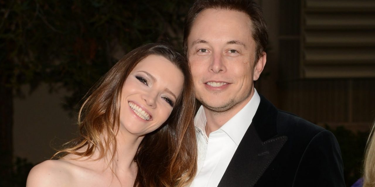 A atriz Talulah Riley foi casada com o bilionário Elon Musk até ao ano passado - uma relação que terá inspirado este seu primeiro romance