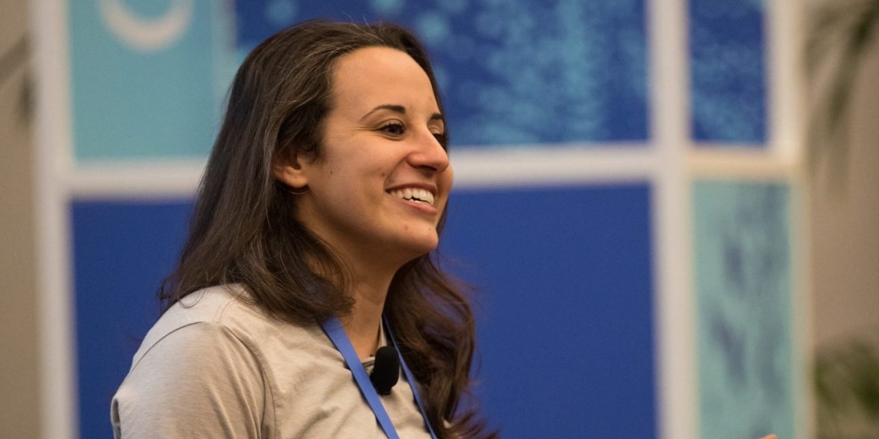 Raquel Lucente é a responsável do Facebook pelo &quot;Computer Science Education&quot;, e acredita que programar vai ser, no futuro, uma &quot;capacidade essencial&quot;