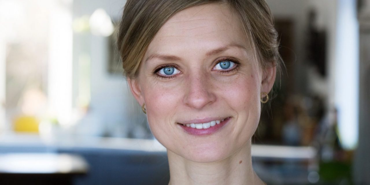 Sofie Münster dirige a maior publicação digital dinamarquesa sobre parentalidade, a NOPA, que tem meio milhão de visitantes por mês