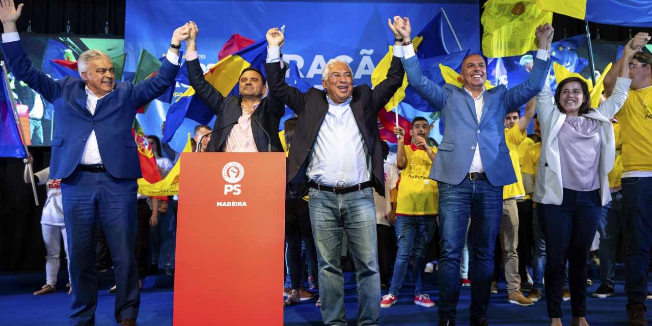 Pedro Marques e António Costa junto a Paulo Cafôfo, o candidato do PS às próximas eleições regionais na Madeira