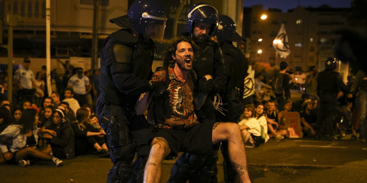 Em setembro, ativistas pelo clima cortaram a avenida Almirante Reis, em Lisboa. Um dos manifestantes foi detido e vários foram identificados