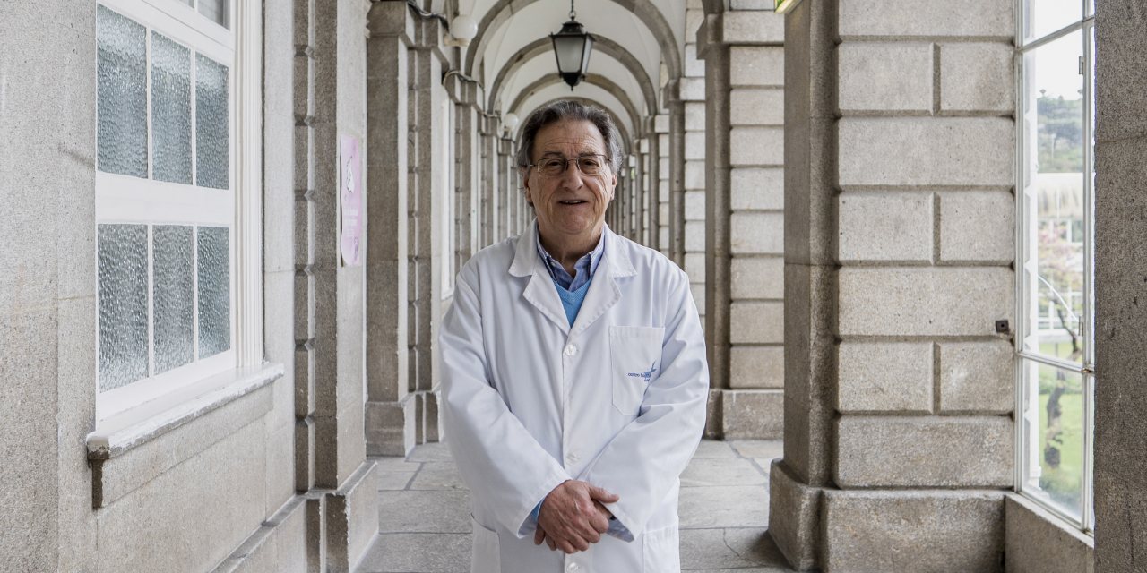 Tem 68 anos e dirige há quatro anos o serviço de doenças infeciosas no Hospital de Santo António, no Porto