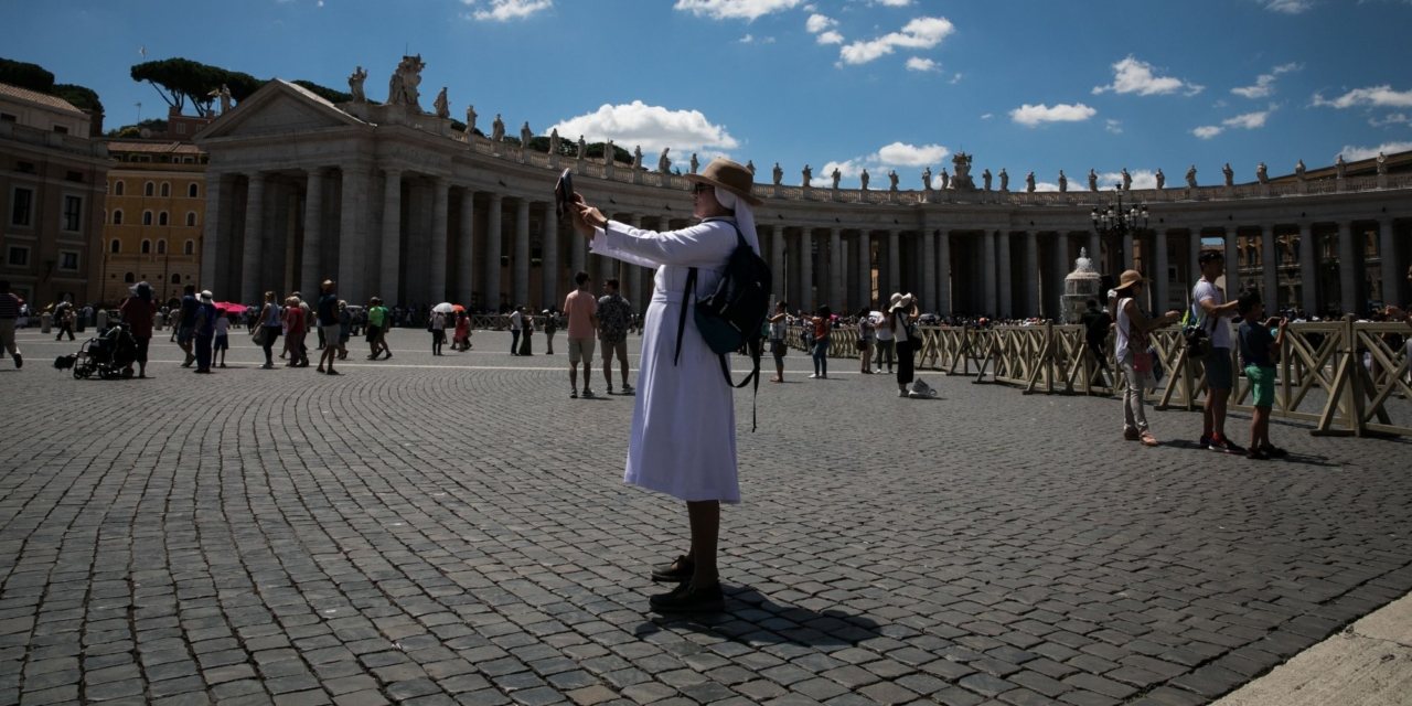 Durante o seu pontificado, o Papa Francisco tem nomeado várias mulheres para cargos importantes no Vaticano