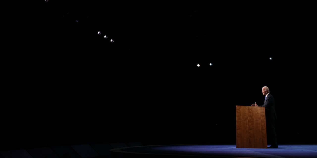 Joe Biden discursou a partir de Wilmington, no Delaware, encerrando uma convenção que foi feita praticamente toda por meios virtuais