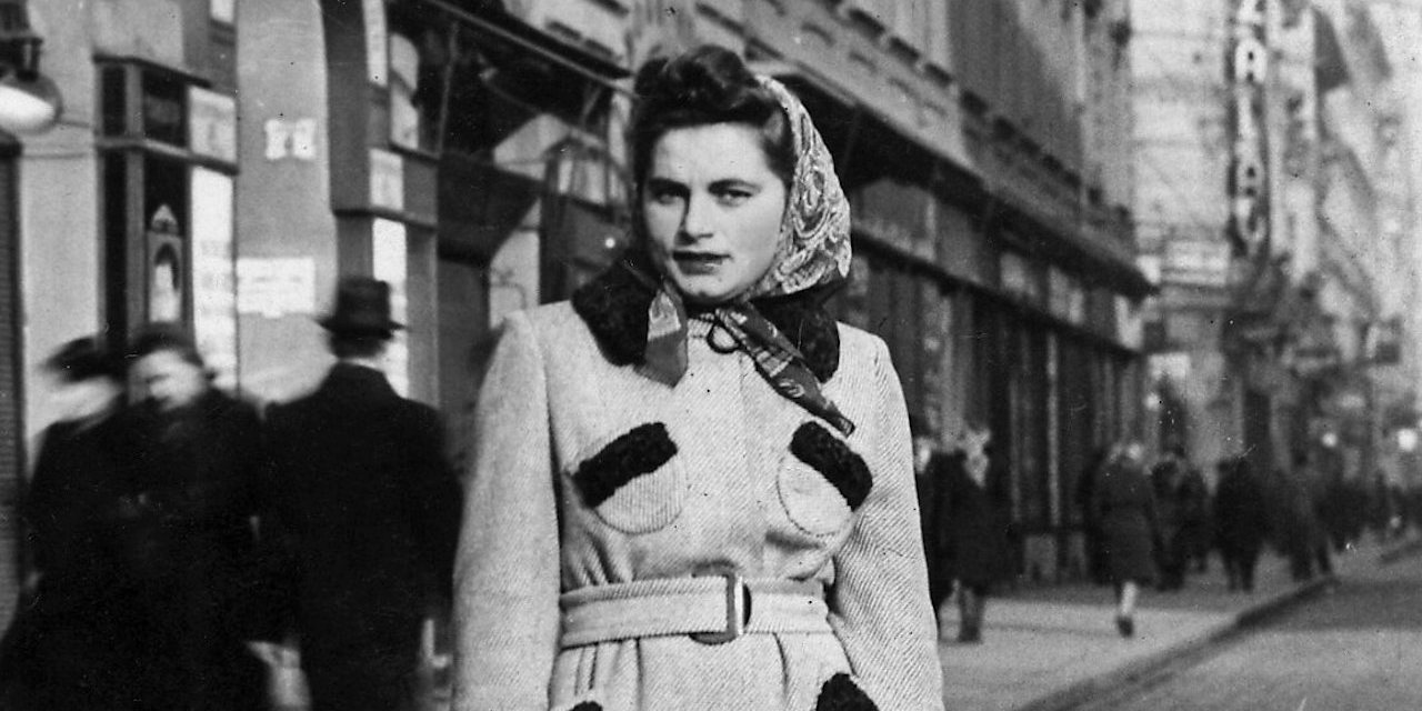 Renia Kukiełka em Budapeste, 1944. (Cortesia de Merav Waldman)