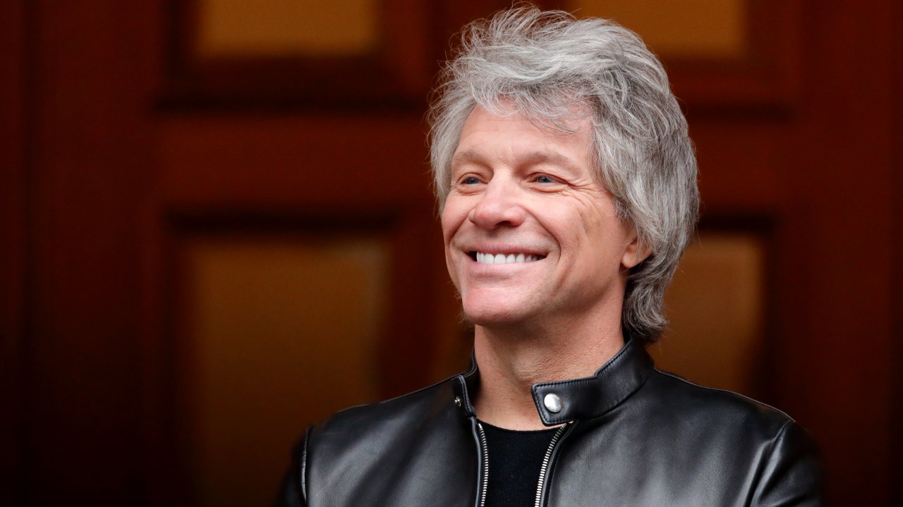 Jon Bon Jovi tem 62 anos. Gravou um álbum de estúdio após a cirurgia, mas sente que pode não ter a mesma capacidade vocal a vivo